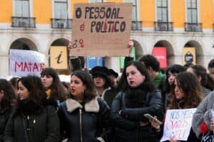 Luto e Marcha Nacional pelas vítimas de violência doméstica