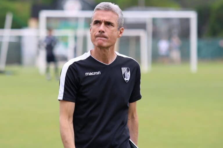 Luís Castro pede "atenção" para a qualidade do Chaves